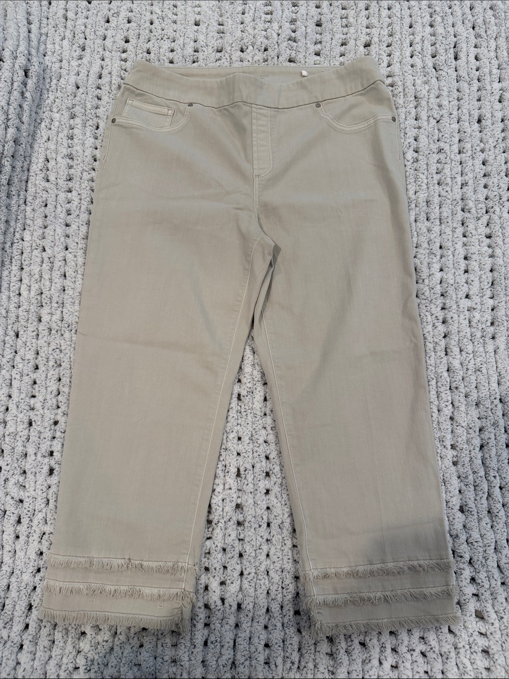 Chico’s Women’s Pull on Capri with Fringe Hem - Size 2 US 12 Beige